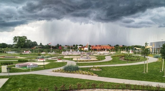 Október 23-a Mórahalmon az Ezer Év Parkjában – Megemlékezés, sportnap és Rotary Hajtás