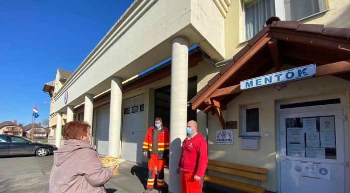 Fánkkal hálálták meg a segítő szakmákban dolgozók munkáját Mórahalmon
