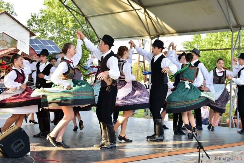XXXII. Röszkei Falunapok, Nemzetközi Néptáncfesztivál​
