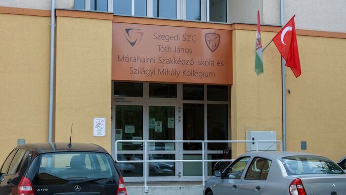 A mórahalmi Tóth János szakképző iskolát népszerűsíti a megyei iparkamara