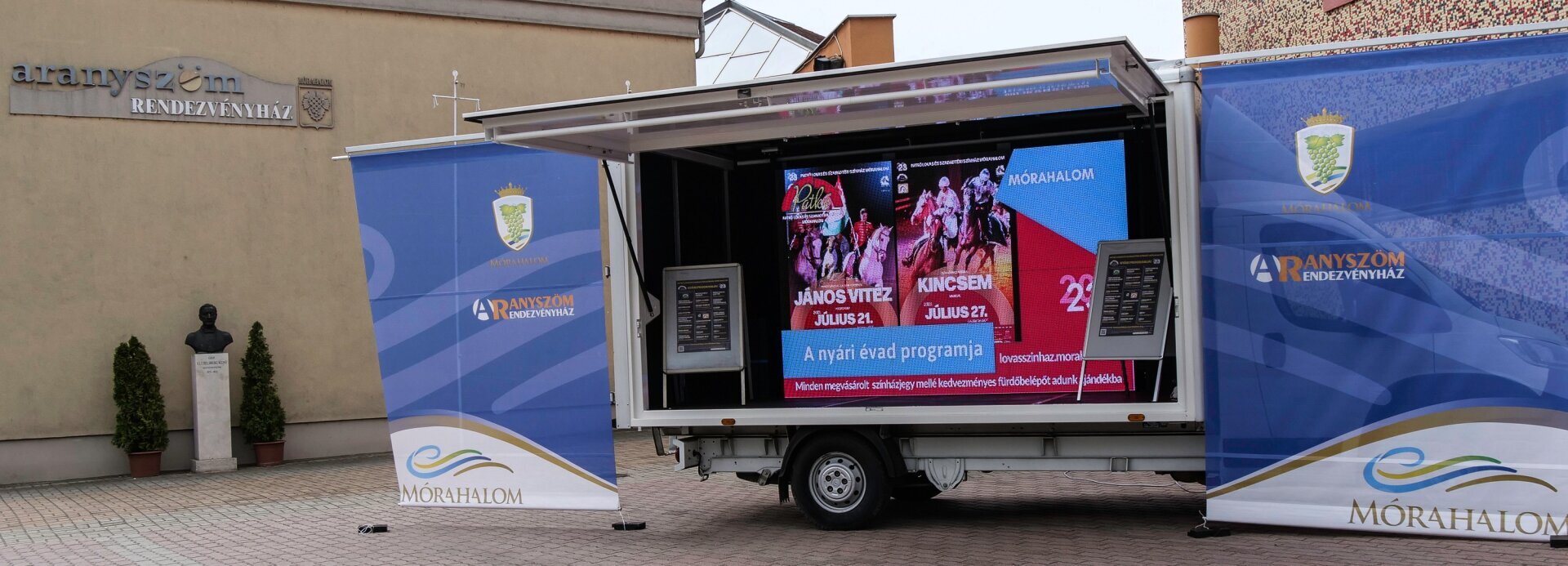 Újabb elemmel bővült Mórahalom hang-és látványtechnikai felszereltsége.