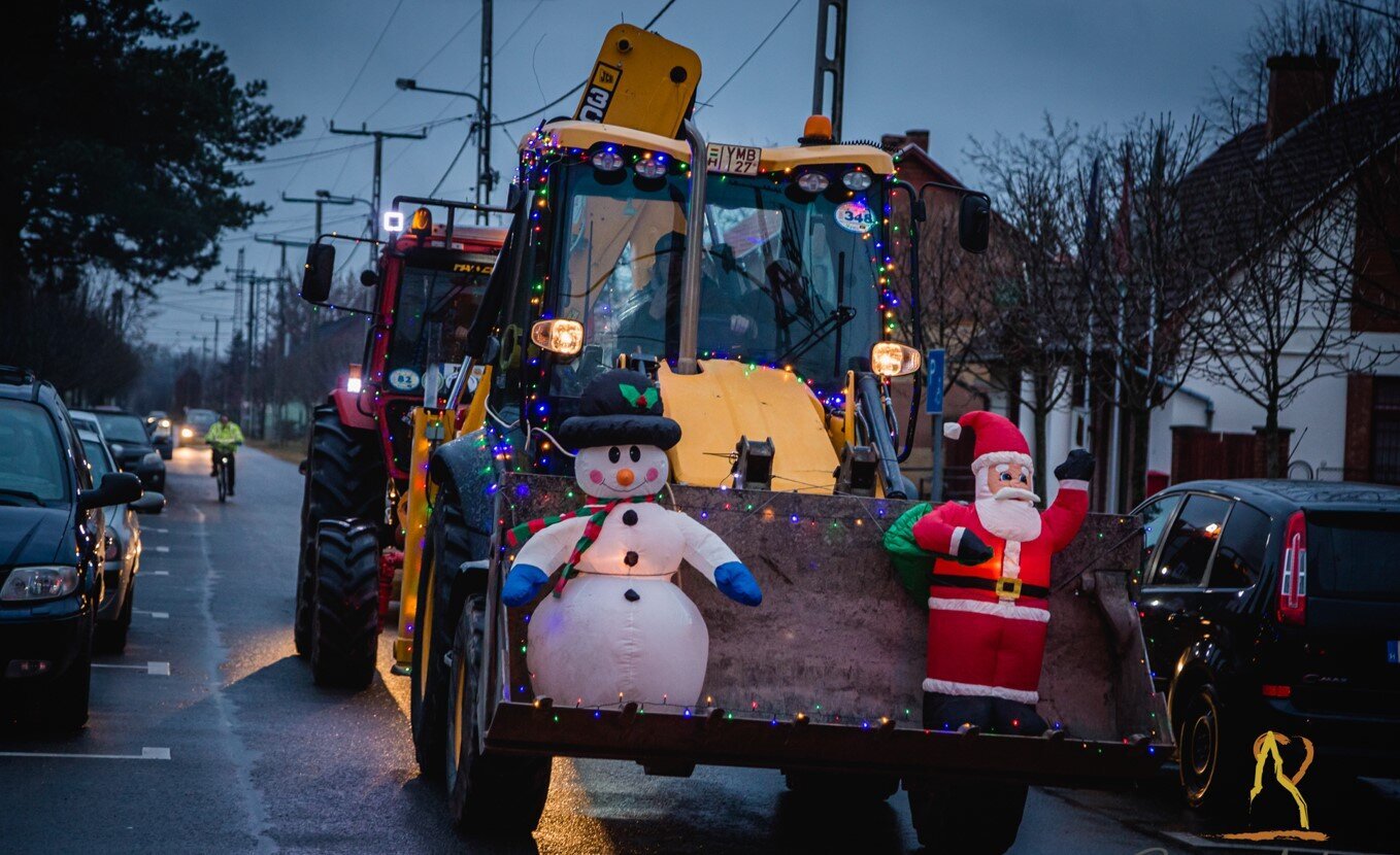 Adventi fénykaraván