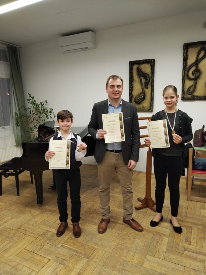 Ismét sikerrel versenyeztek a Mórahalmi Alapfokú Művészeti Iskola fúvósai