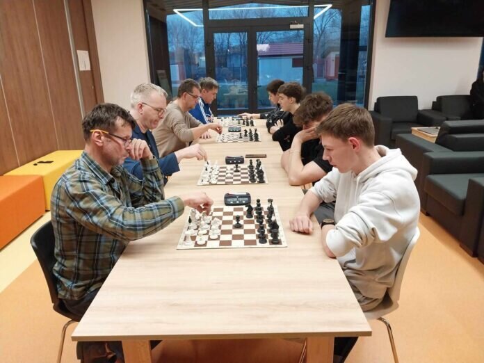 Tanár-diák sakkverseny Mórahalmon