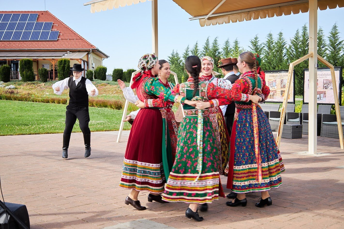 Határtalan tánc Mórahalmon