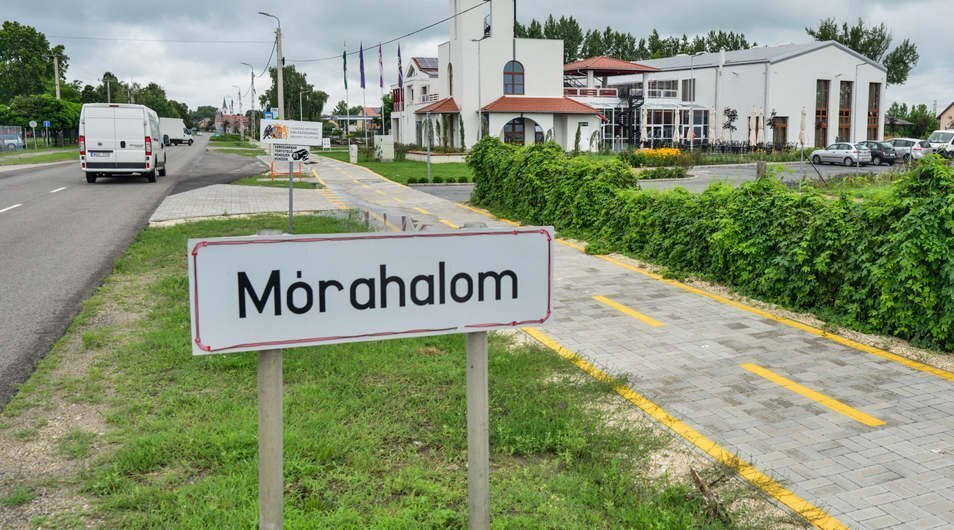 Mórahalom táblája